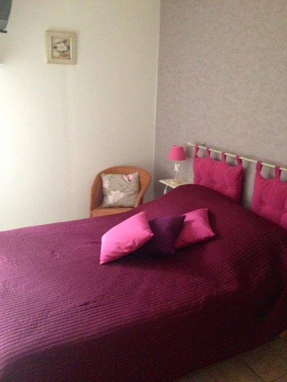 Au Repos Du Roi Bed & Breakfast Maisoncelle Cameră foto